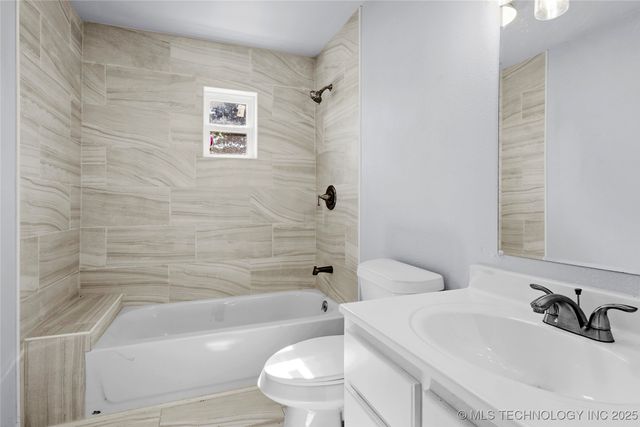 2052 E 12th Place, Tulsa, OK 74104