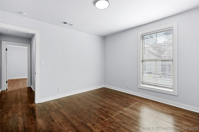 2052 E 12th Place, Tulsa, OK 74104