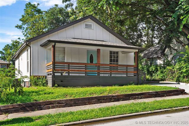 2052 E 12th Place, Tulsa, OK 74104