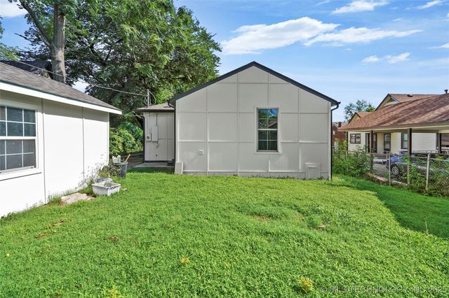 2052 E 12th Place, Tulsa, OK 74104