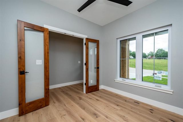 3073 Ridgeview Circle, Coralville, IA 52241