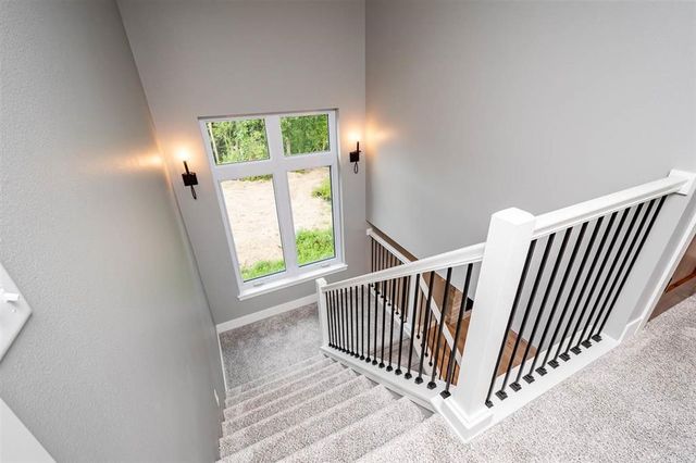 3073 Ridgeview Circle, Coralville, IA 52241