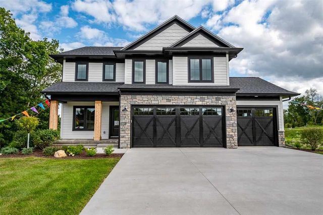 3073 Ridgeview Circle, Coralville, IA 52241