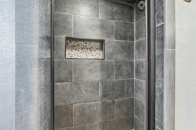 939 W Ridgehaven Way, Mustang, OK 73064