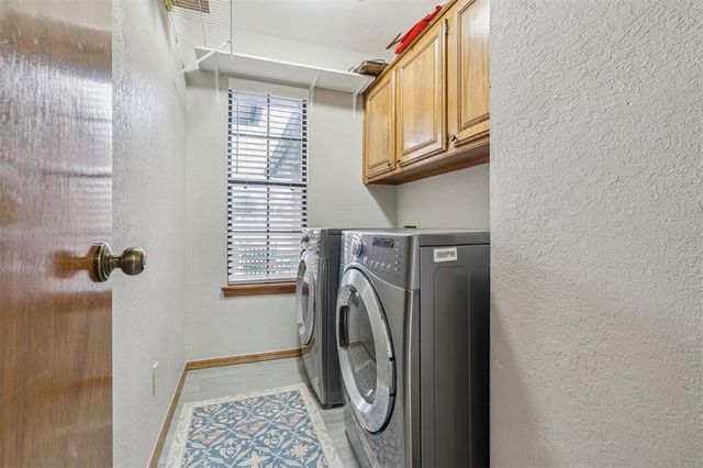 939 W Ridgehaven Way, Mustang, OK 73064