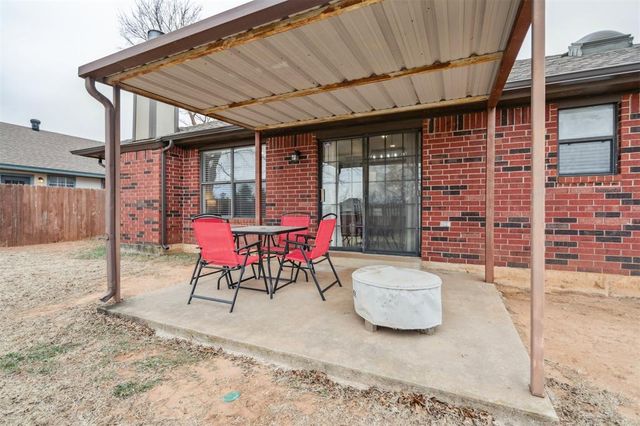 939 W Ridgehaven Way, Mustang, OK 73064