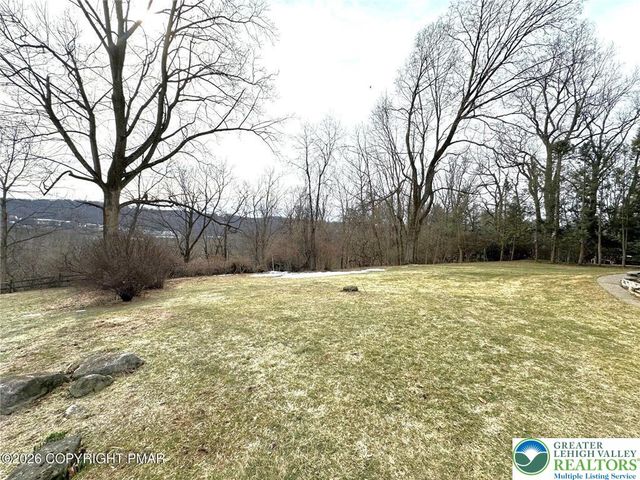 348 Wedgewood Drive, Palmer Twp, PA 18045