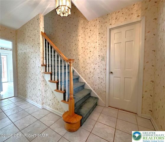 348 Wedgewood Drive, Palmer Twp, PA 18045