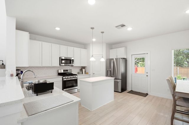4821 Magnolia Springs Drive, Pearland, TX 77584