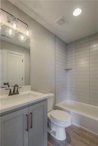 1305 Mulberry Street, Pleasant Hill, MO 64080