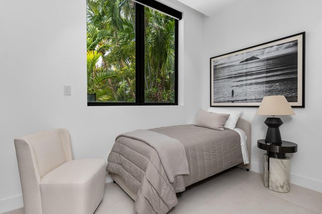 41 NURMI Drive, Fort Lauderdale, FL 33301