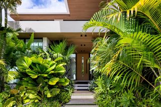 41 NURMI Drive, Fort Lauderdale, FL 33301