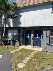 829 NW 46th Ave 829, Plantation, FL 33317
