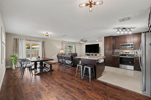 2209 SHERBROOK DRIVE, Valrico, FL 33594