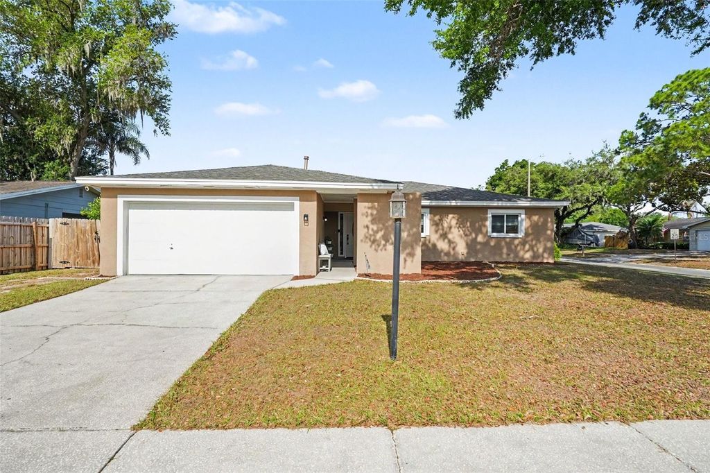 2209 SHERBROOK DRIVE, Valrico, FL 33594