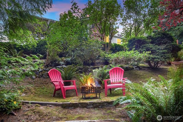 14130 SE 49th Place, Bellevue, WA 98006