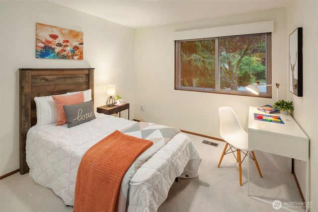 14130 SE 49th Place, Bellevue, WA 98006
