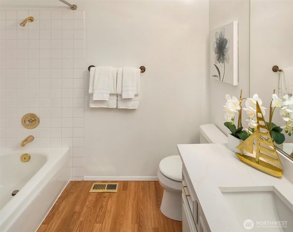14130 SE 49th Place, Bellevue, WA 98006