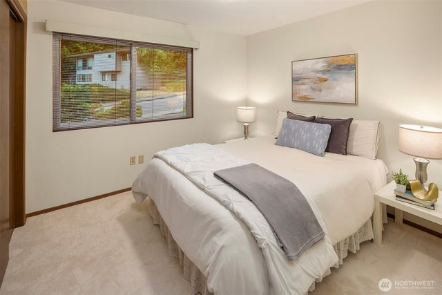 14130 SE 49th Place, Bellevue, WA 98006