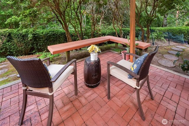 14130 SE 49th Place, Bellevue, WA 98006