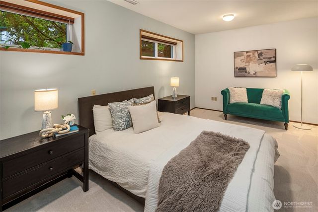 14130 SE 49th Place, Bellevue, WA 98006