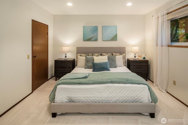 14130 SE 49th Place, Bellevue, WA 98006