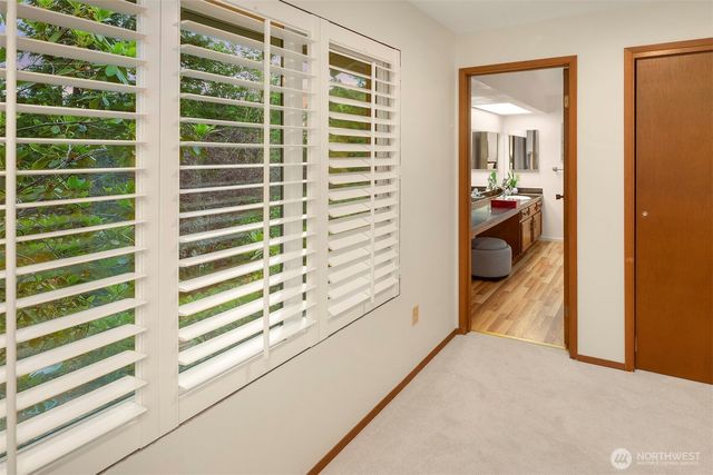 14130 SE 49th Place, Bellevue, WA 98006
