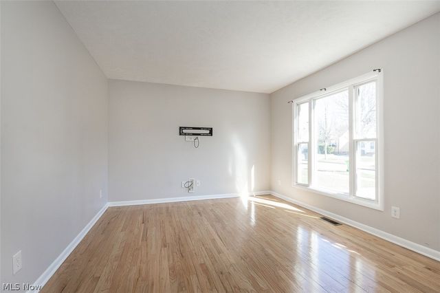 20021 Green Oak Drive, Euclid, OH 44117