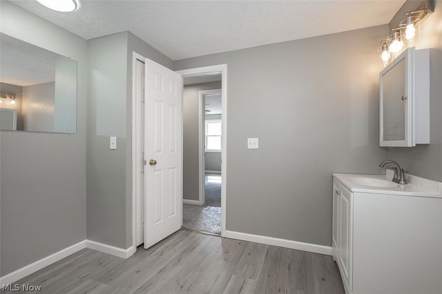 20021 Green Oak Drive, Euclid, OH 44117