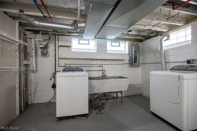 20021 Green Oak Drive, Euclid, OH 44117