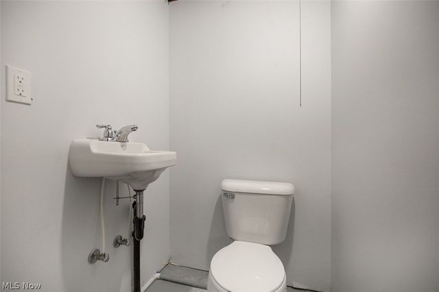 20021 Green Oak Drive, Euclid, OH 44117