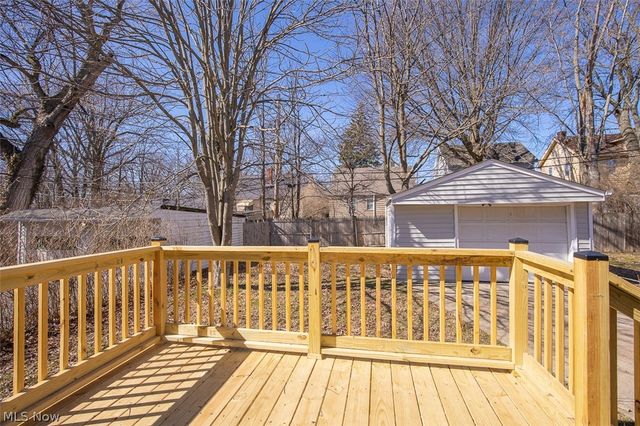 20021 Green Oak Drive, Euclid, OH 44117