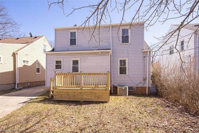 20021 Green Oak Drive, Euclid, OH 44117