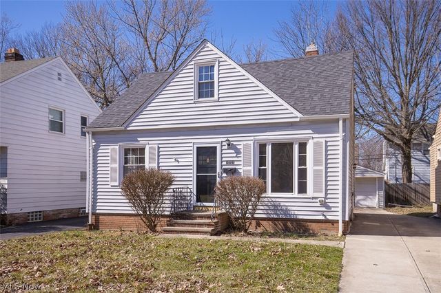 20021 Green Oak Drive, Euclid, OH 44117