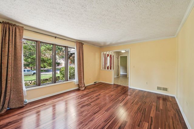 1118 Ravine Ridge Drive, Columbus, OH 43085