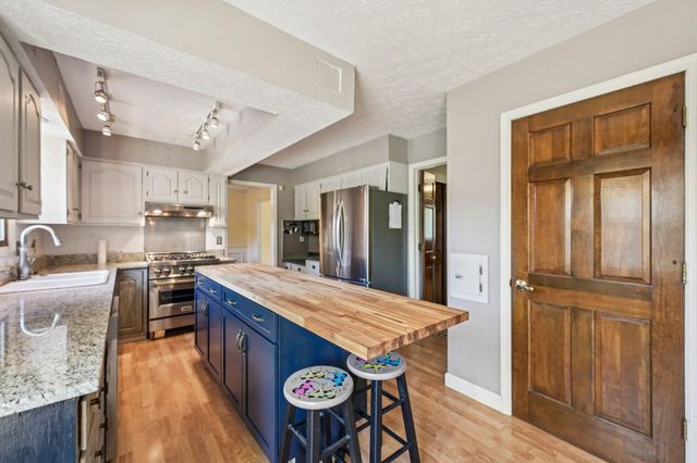 1118 Ravine Ridge Drive, Columbus, OH 43085