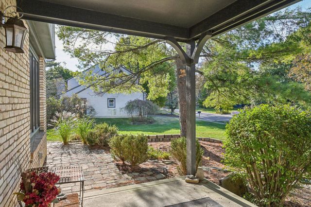 1118 Ravine Ridge Drive, Columbus, OH 43085