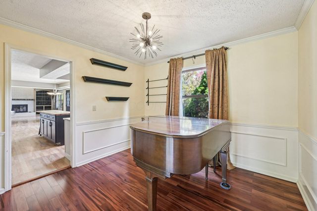 1118 Ravine Ridge Drive, Columbus, OH 43085