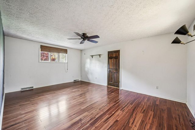 1118 Ravine Ridge Drive, Columbus, OH 43085