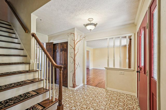 1118 Ravine Ridge Drive, Columbus, OH 43085