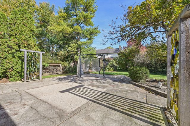 1118 Ravine Ridge Drive, Columbus, OH 43085