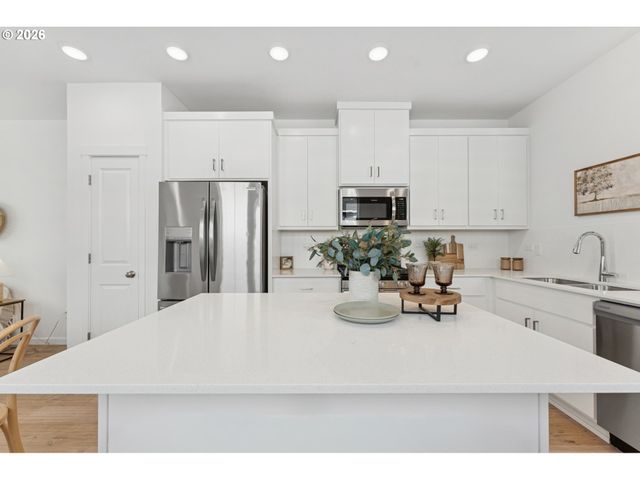 3627 Sw 209th Ave, Hillsboro, OR 97123