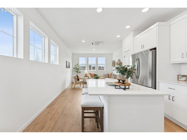 3627 Sw 209th Ave, Hillsboro, OR 97123