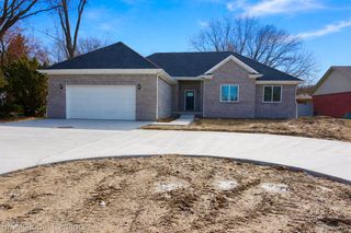 37116 Moravian Drive, Clinton Charter Township, MI 48036