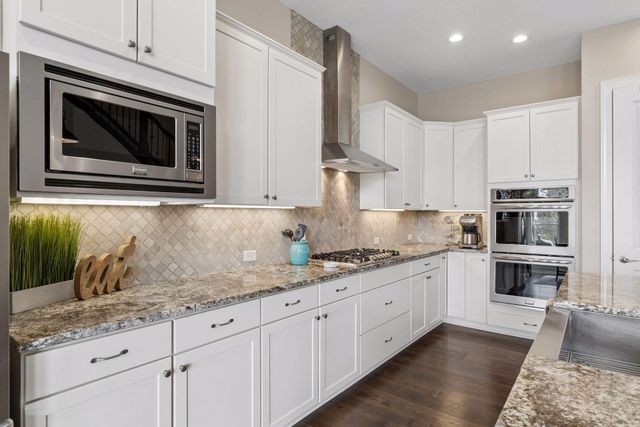 6025 Kimberly Lane N, Plymouth, MN 55446