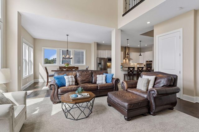 6025 Kimberly Lane N, Plymouth, MN 55446