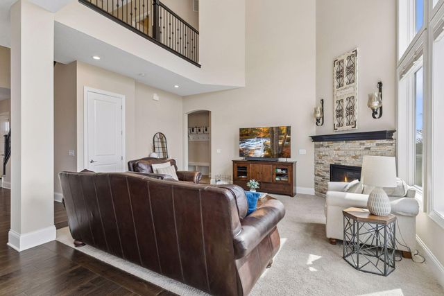6025 Kimberly Lane N, Plymouth, MN 55446