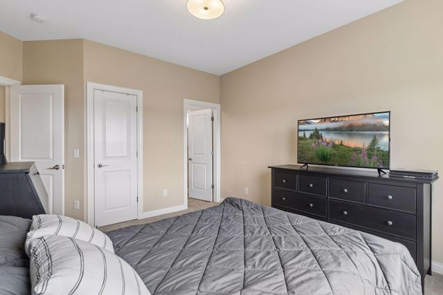 6025 Kimberly Lane N, Plymouth, MN 55446