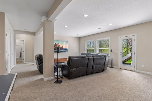 6025 Kimberly Lane N, Plymouth, MN 55446