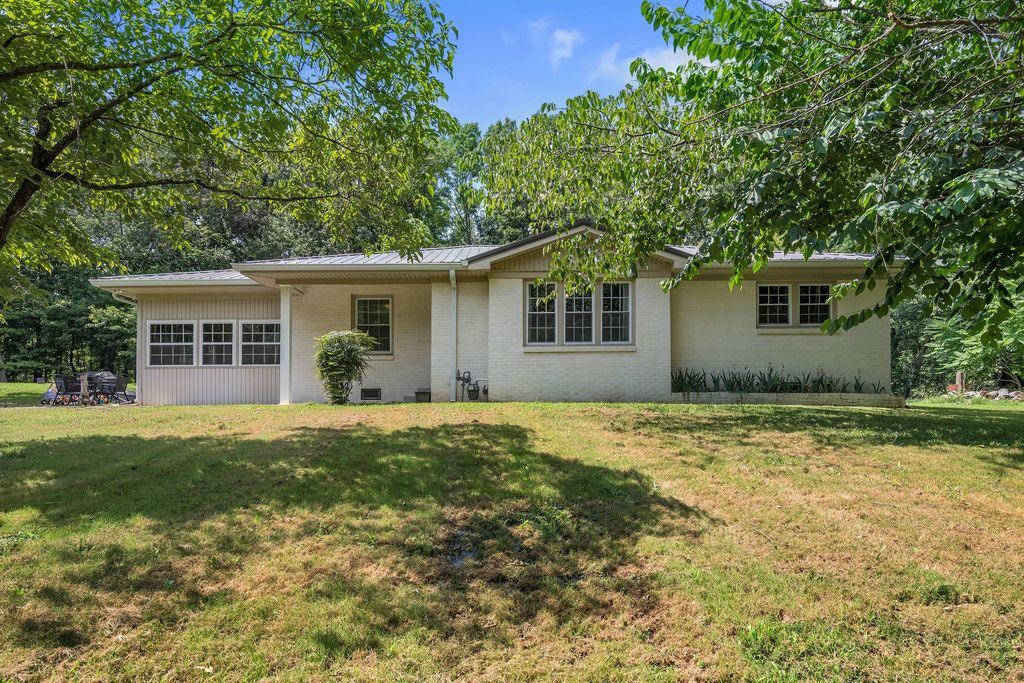 8531 Pinewood, Lyles, TN 37098